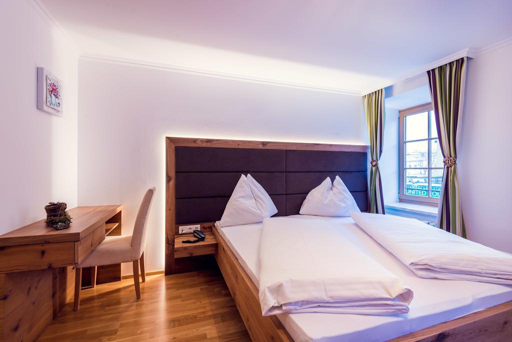 Hotel Restaurant Stoecklwirt Sankt Johann im Pongau Exteriör bild