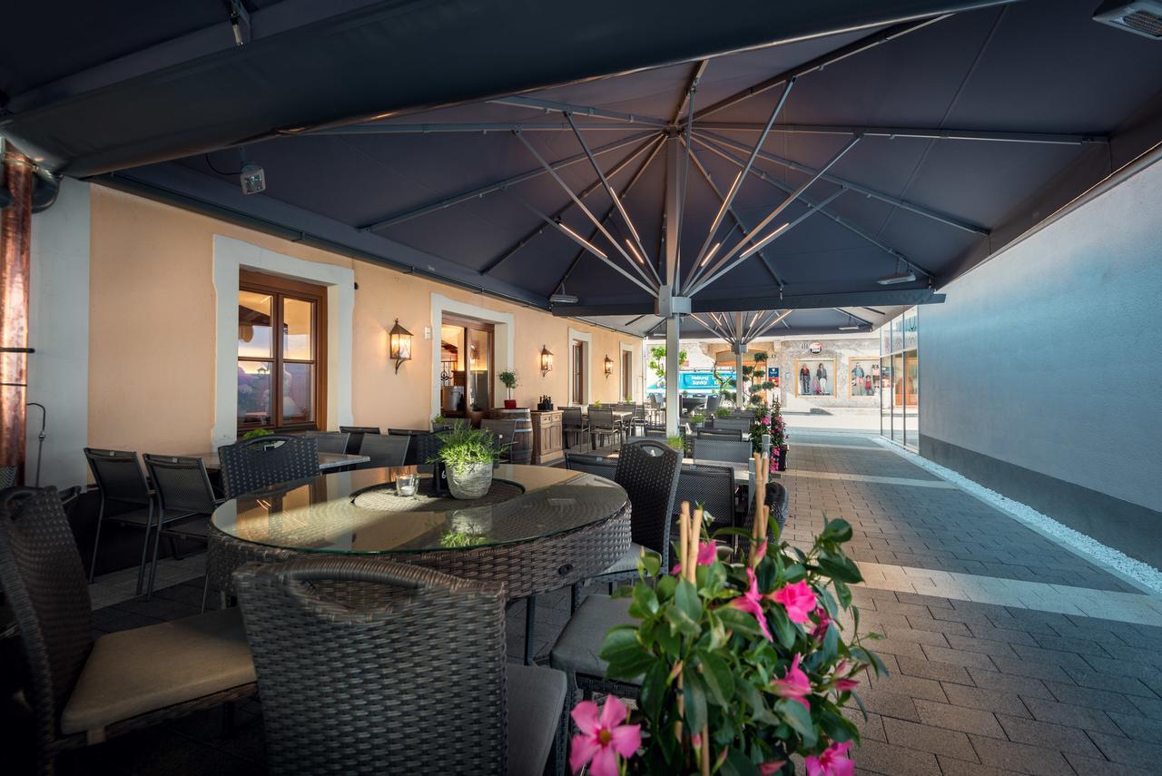 Hotel Restaurant Stoecklwirt Sankt Johann im Pongau Exteriör bild