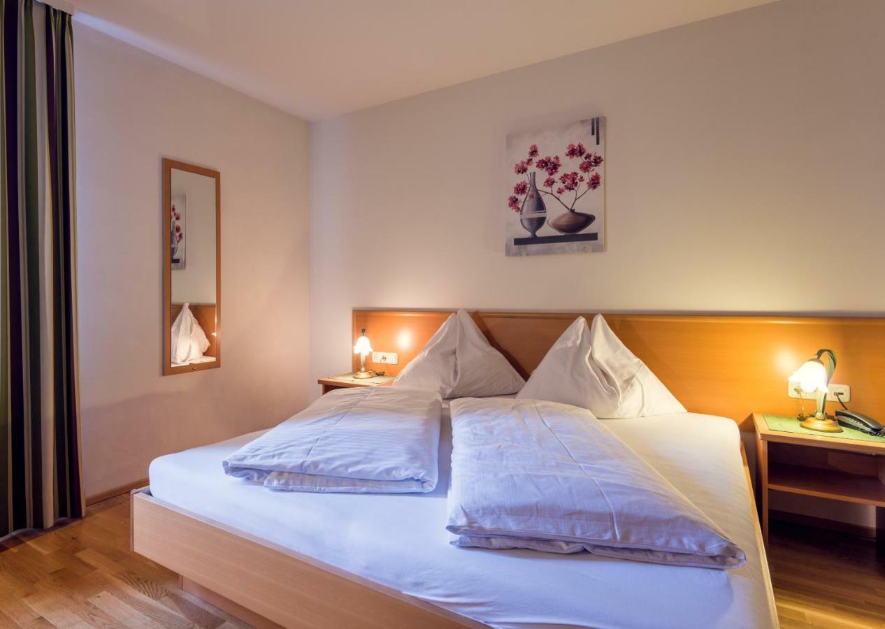 Hotel Restaurant Stoecklwirt Sankt Johann im Pongau Exteriör bild